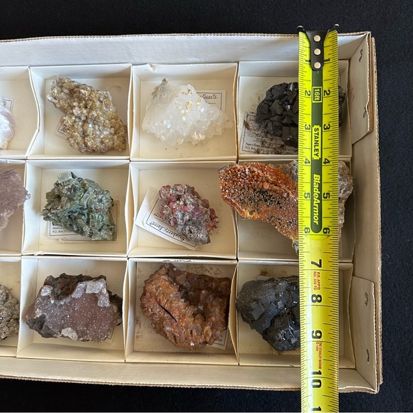 VINTAGE Raw Natural Mineral Set - Picture 7 of 8